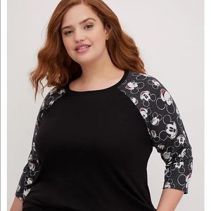 RAGLAN TOP - DISNEY MICKEY HEADS. TORRID SIZE 4